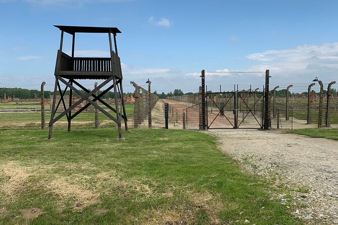 1 Day Trip Auschwitz-Birkenau Memorial and Museum Guided Tour from Krakow - Cancellation and booking details worth knowing