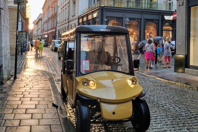 1-Hour Tour to Krakow's Old Town by Electric Golf Cart - Planty Park closes the loop