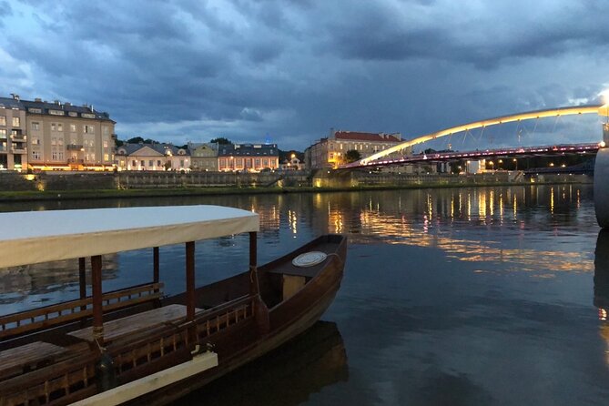 1 Hour Traditional Gondola Sightseeing Vistula River Cruise - What the one-hour route actually shows you