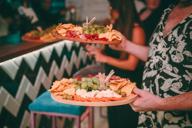 2 Hour Bottomless Brunch Experience with 3 Course Meal And Drinks - Key points at a glance
