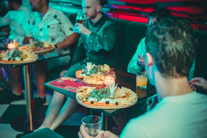 2 Hour Bottomless Brunch Experience with 3 Course Meal And Drinks - Who will enjoy this Krakow evening?