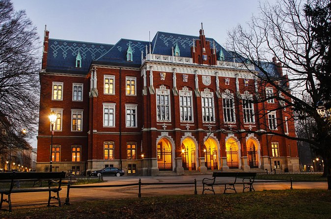 2-Hour City Walking Tour in Creepy Krakow - Should you book this Krakow walking tour?