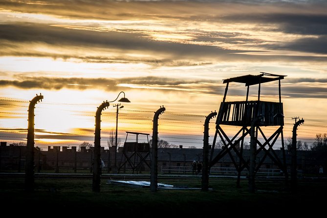Auschwitz Birkenau and Salt Mine Full Day Guided Tour from Krakow hotel pick up - Why combine Auschwitz-Birkenau and Wieliczka in one day?