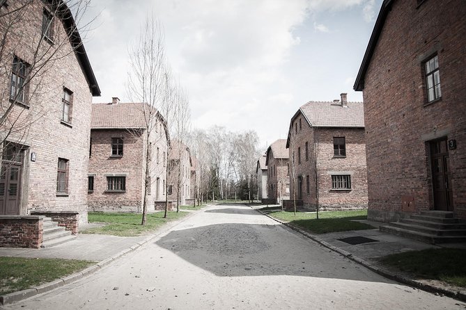 Auschwitz Birkenau guided tour from Krakow private chauffeur - The 1.5-hour drive from Krakow