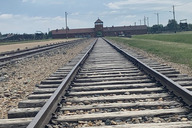 Auschwitz-Birkenau guided tour from Krakow with a private transport - Is the $168.20 price good value?