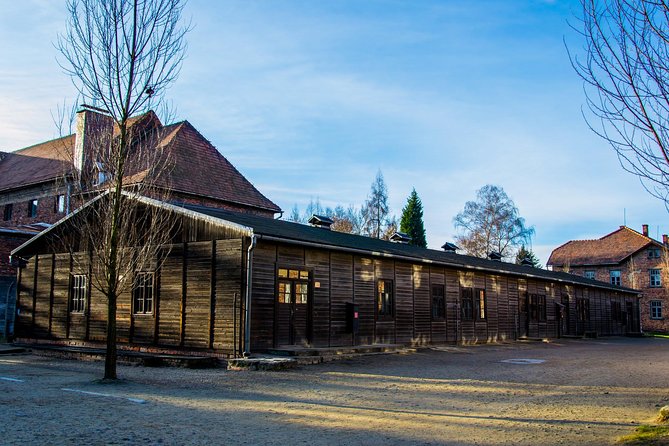 Auschwitz Birkenau Guided Tour Small Group with Hotel Pick up - Why this Auschwitz tour works well from Krakow