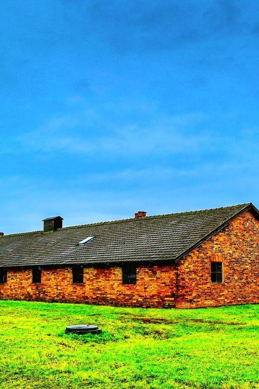 Auschwitz-Birkenau: Guided Tour with Fast Track Ticket - Timing, group size, and the fast-track promise