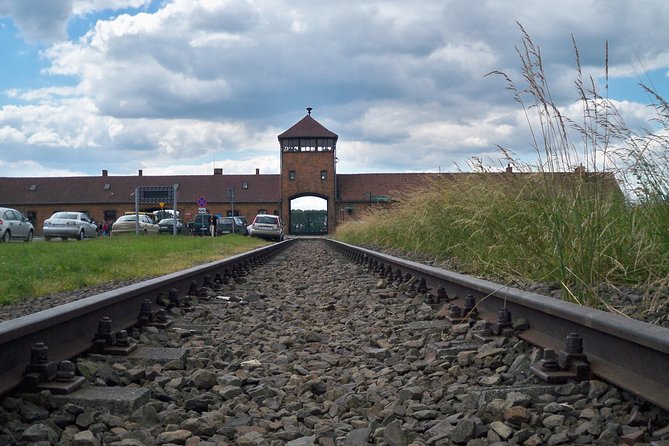 Auschwitz-Birkenau last minute guided Tour - Arriving at the Auschwitz-Birkenau Memorial