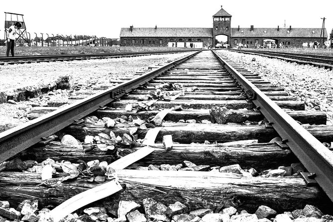 Auschwitz-Birkenau Memorial and Museum Guided Tour from Krakow - Entering the Auschwitz museum grounds