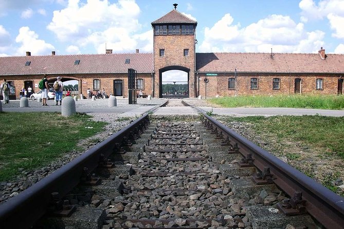 Auschwitz-Birkenau Memorial and Museum Guided Tour - Private Transport - Auschwitz I: the smaller camp and museum exhibits
