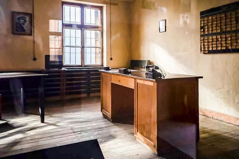 Auschwitz-Birkenau Skip-the-Line Guided Tour - A serious subject handled with care
