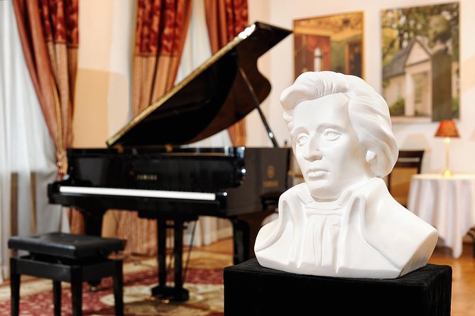 Chopin Piano Concert at Chopin Gallery with a Glass of Wine - Finding the Chopin Gallery and taking your seat