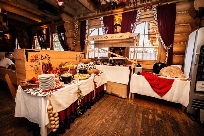 Cottage Style Evening with Folk Show and Traditional Feast from Krakow - The ride from Krakow to Kryspinow Lake
