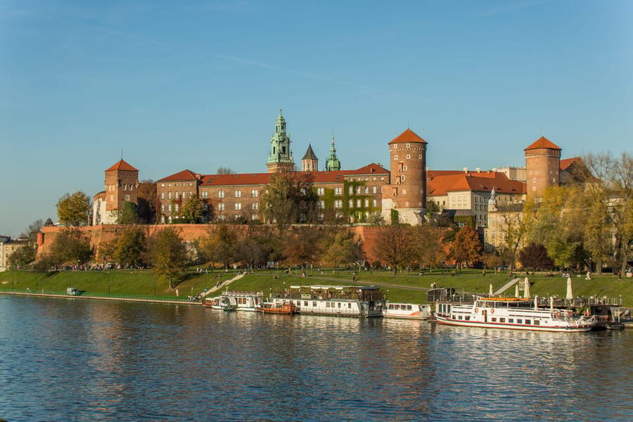 Cracow: Guided Tour of the Wawel Castle & Cathedral - Why Wawel Castle matters in Krakow