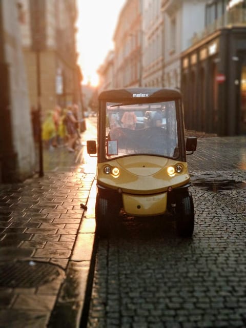 Cracow: Jewish Quarter and Ghetto Sightseeing Golf Cart Tour - From Kazimierz to the former Jewish ghetto