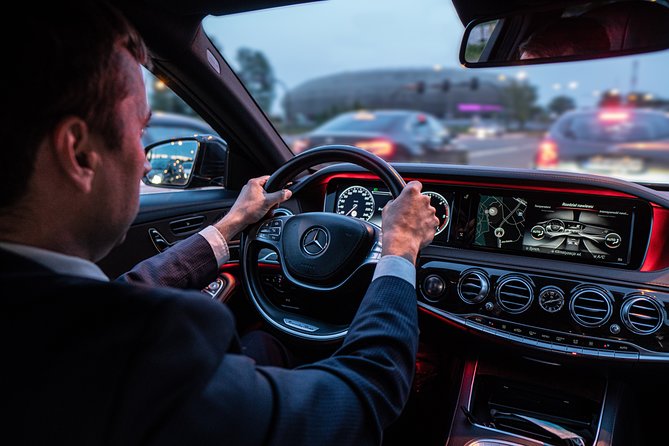 Cracow to airport transfer by Luxurious VIP limo - What this Kraków airport transfer is really selling