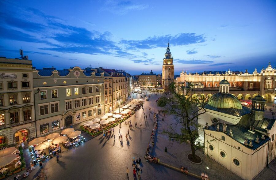 Creepy Krakow: 2-Hour City Walking Tour - Myths, murder, witchcraft, and the undead