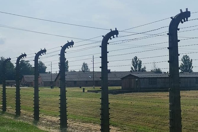 CV-Visit to the Auschwitz Camp in Italian with departure from Krakow - Practical details that affect your day