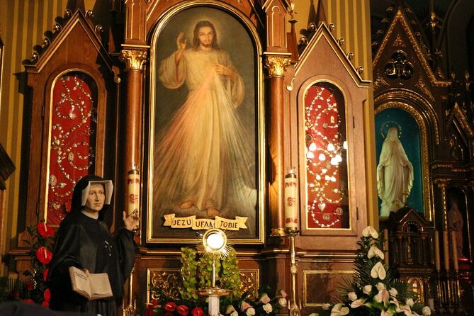 Częstochowa Black Madonna and Lagiewniki Tour from Krakow - Guides who help you find your way