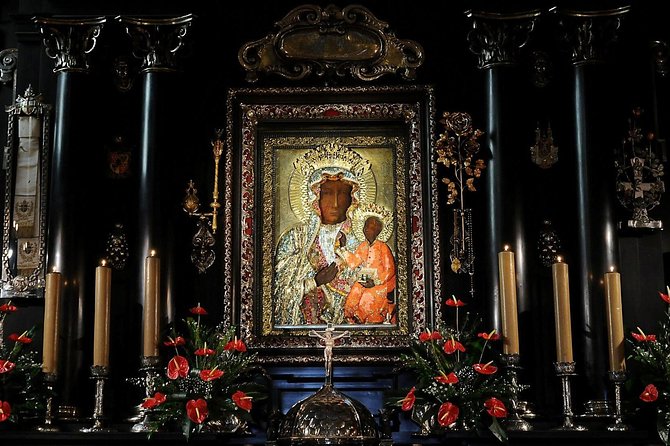 Czestochowa Black Madonna Private Day Tour from Krakow - Why Jasna Gora matters