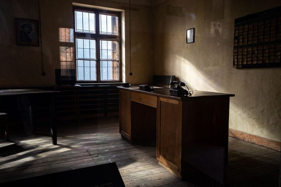 From Krakow: Auschwitz-Birkenau Full-Day Guided Tour - Block 11, the prison within the prison