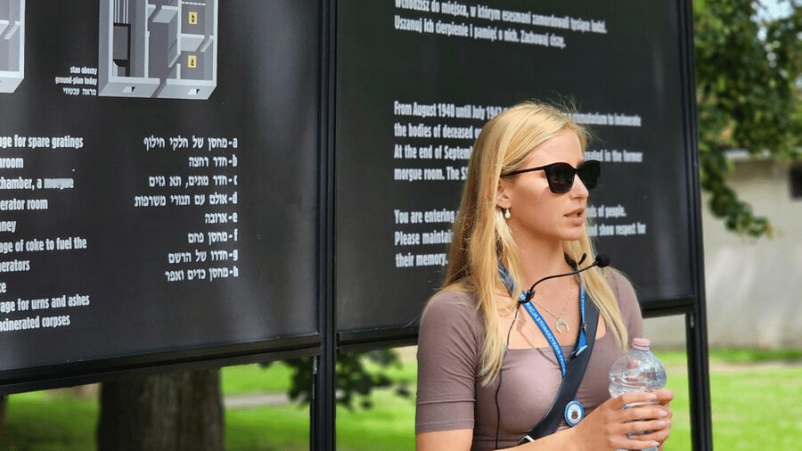 From Krakow: Auschwitz-Birkenau Guided Tour Guaranteed Time - Leaving Krakow for Oświęcim