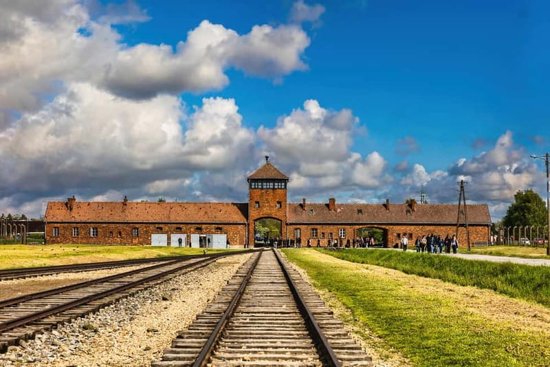 From Krakow: Auschwitz-Birkenau Guided Tour & Transport - The 1.5-hour ride from Krakow