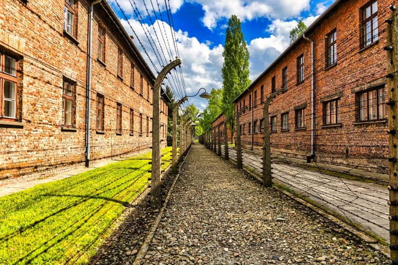 From Krakow: Auschwitz-Birkenau Guided Tour with Transport - Auschwitz I: the first two hours