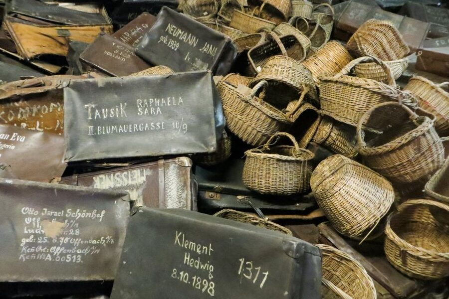 From Krakow: Auschwitz Birkenau Self-Guided Tour - Auschwitz I, With About 90 Minutes Inside