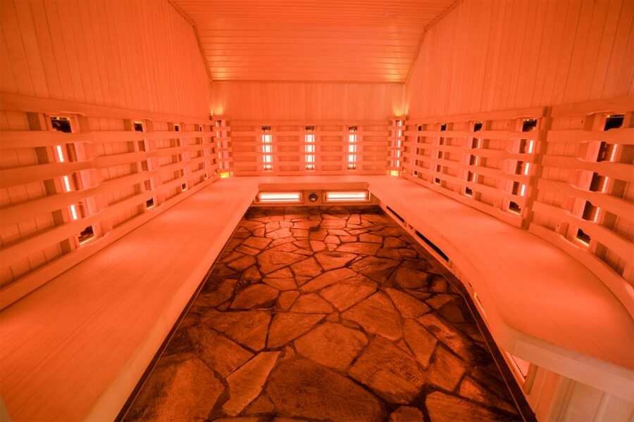 From Krakow: Chocholow Hot Springs Evening or Daytime Ticket - Pools, whirlpools, and the outdoor view