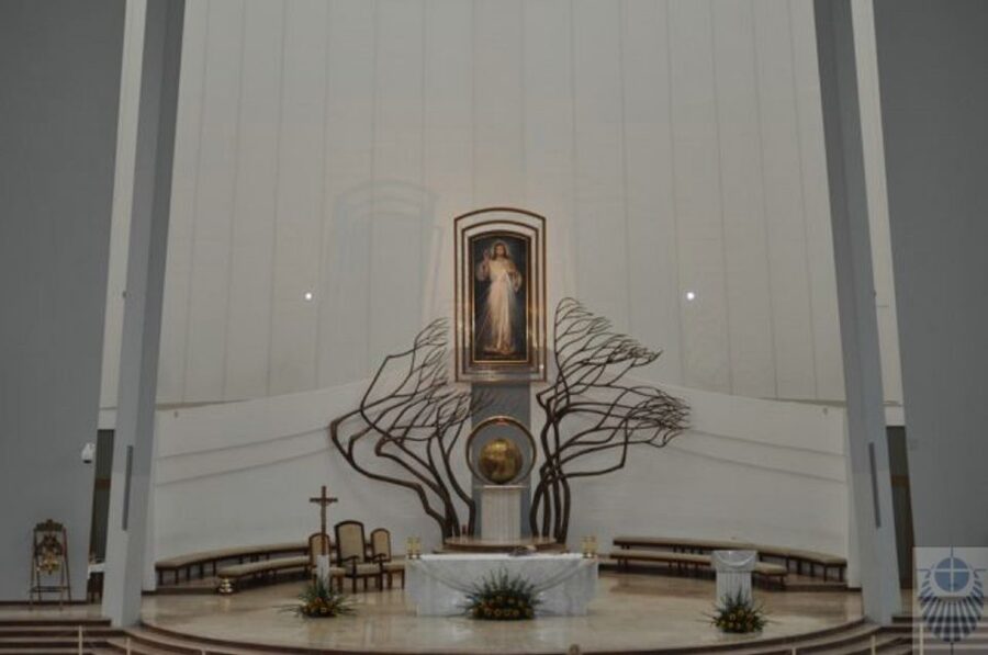 From Kraków: Częstochowa & Łagiewniki Pilgrim Sites Tour - Why Częstochowa matters to Poland