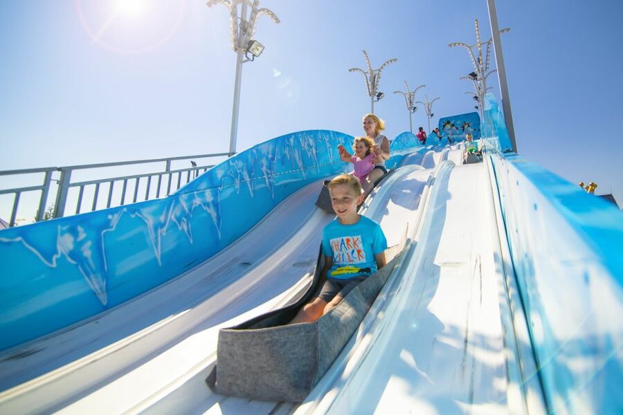 From Krakow: Energylandia Amusement Park Ticket & Transport - Who will enjoy this day most
