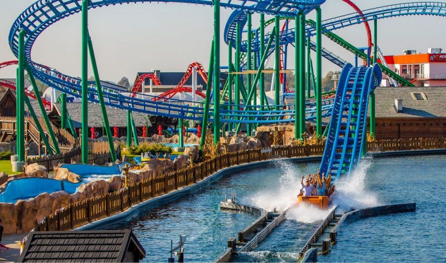 From Kraków: Energylandia Amusement Park Transfer and Entry - The Extreme zone for serious thrills