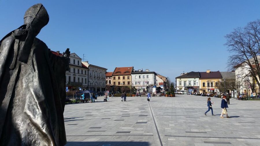 From Krakow: Full-Day Wadowice & Czestochowa Tour - What the $248 price really covers