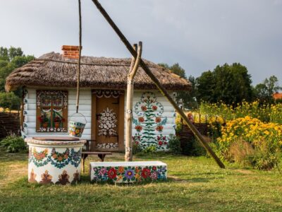 Guided Tour of Zalipie
