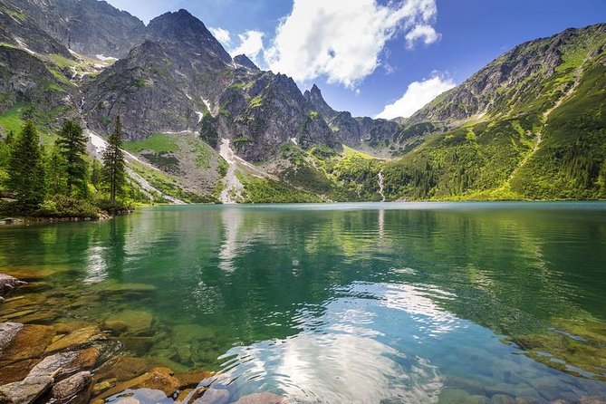 From Krakow: Morskie Oko in the Tatra Mountains and Slovakia Treetop Walk - Why combine Morskie Oko with Slovakia?