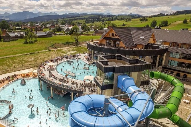 From Kraków: Slovakia Treetop Walk and Thermal Baths - From Krakow to the Slovak mountain border