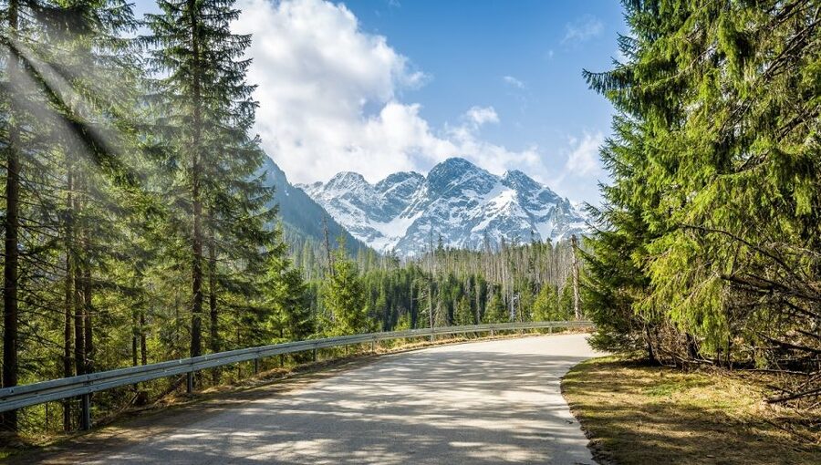 From Krakow: Tatra Mountains and Morskie Oko Hike - Crowds, weather, and the best kind of flexibility