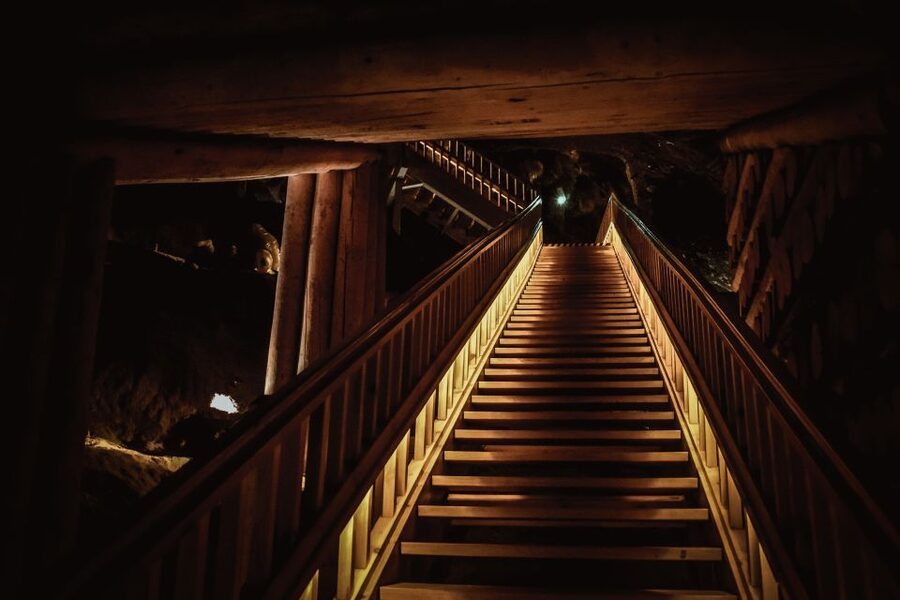 From Krakow: Wieliczka Salt Mine Guided Tour & Hotel pick-up - Leaving Krakow in a comfortable minivan