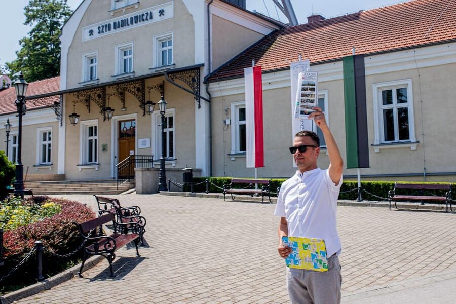 From Krakow: Wieliczka Salt Mine Guided Tour & Pickup Option - Getting from Krakow to Wieliczka