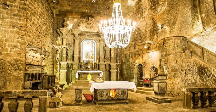 From Krakow: Wieliczka Salt Mine Tour with Guide - The Krakow transfer takes about 30 minutes