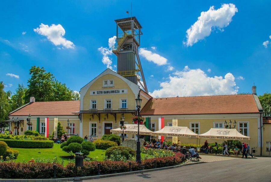From Krakow: Wieliczka Salt Mine Tourist Route - Who will enjoy this mine tour most?