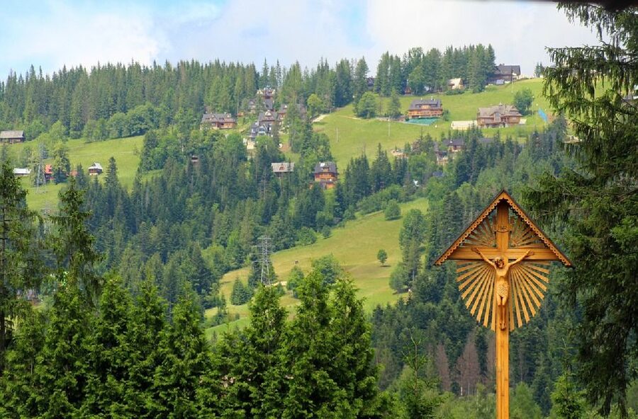 From Krakow: Zakopane Full-Day Tour with Lunch Option - Cottage cheese, cranberry jam, and vodka