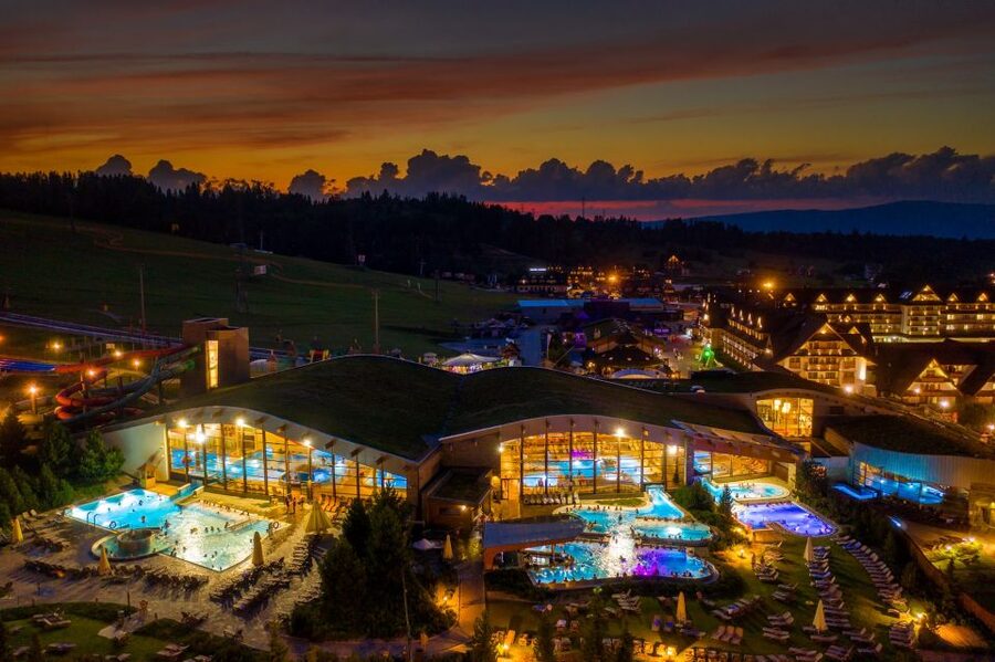 From Krakow: Zakopane & Hot Thermal Springs Private Tour - Oscypec, Fire, and a Shot of Vodka in Witów