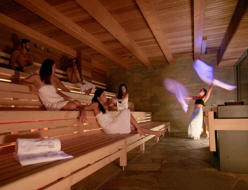 From Krakow: Zakopane + Thermal Baths - Chochołów and its wooden highlander homes