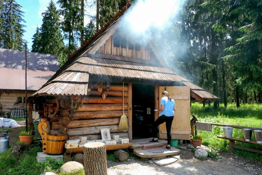 From Krakow: Zakopane Tour with Gubalowka Funicular & Museum - Why Zakopane makes a good day from Krakow