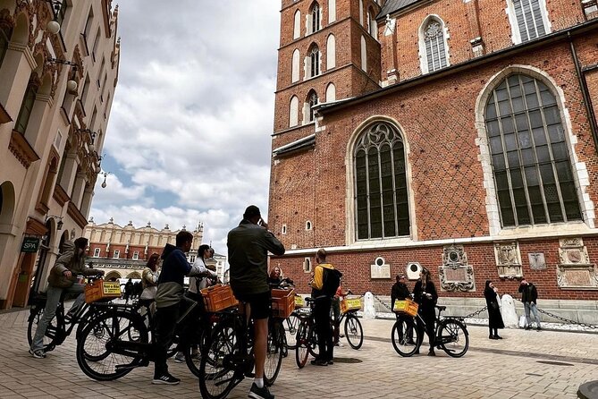 Full Bike Tour - the Old Town, Jewish Qtr & the Ghetto NEW BIKES - Starting on Sławkowska Street with a suitable city bike