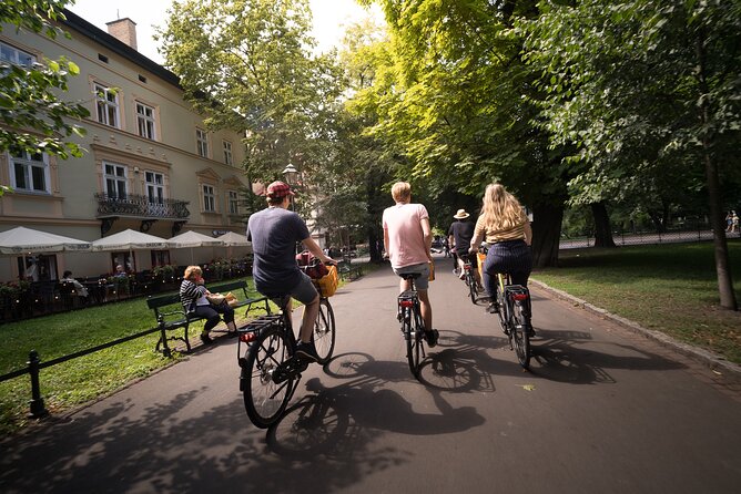 Full Bike Tour - the Old Town, Jewish Qtr & the Ghetto NEW BIKES - The river path and a welcome change of pace