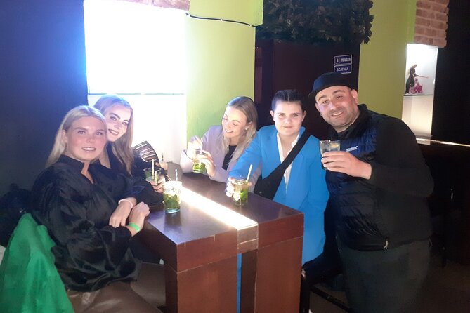 Fun Explorers Pub Crawl with free welcome shots and free ent - Szewska 5, a second club within easy reach