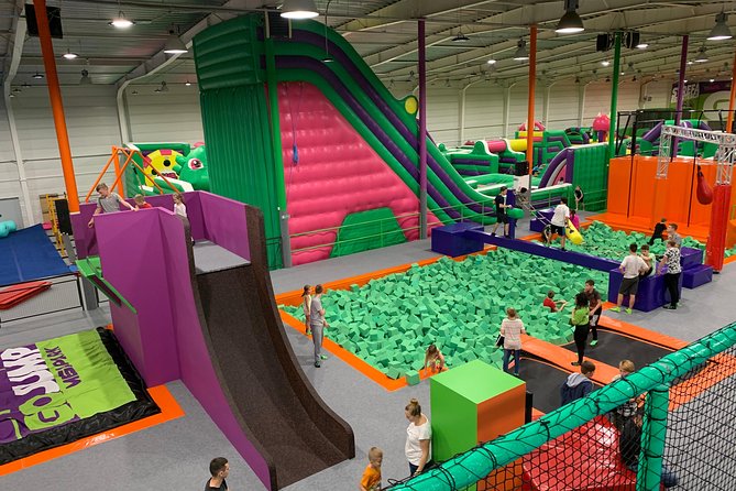 GOjump MEGAPARK Kraków-Sikorki - 1 hour Trampoline Park ticket - Supervision, comfort, and the busy-period question